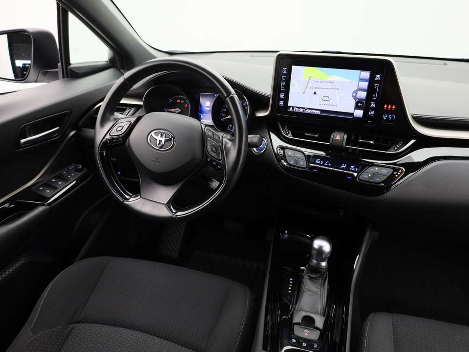 Toyota C-HR - Imagem 8