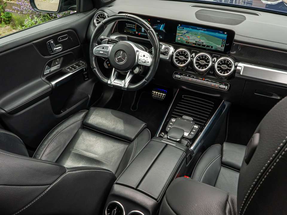 Mercedes-Benz GLB 35 AMG - Imagem 2