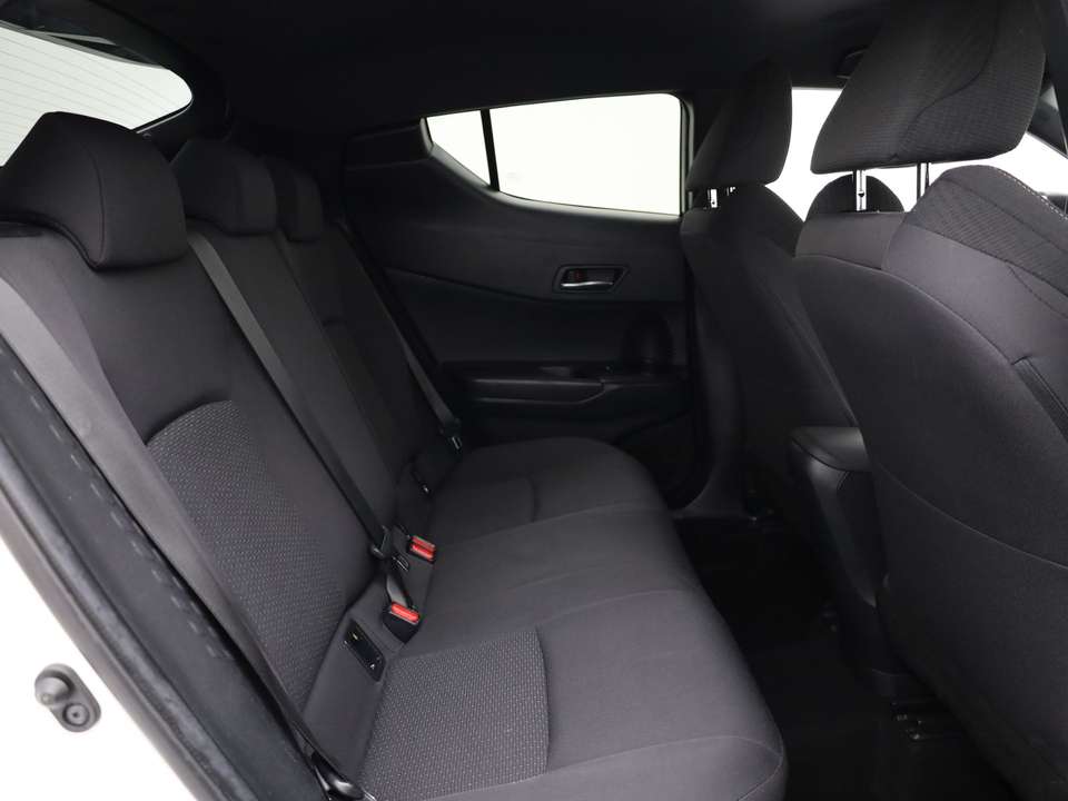 Toyota C-HR - Imagem 18