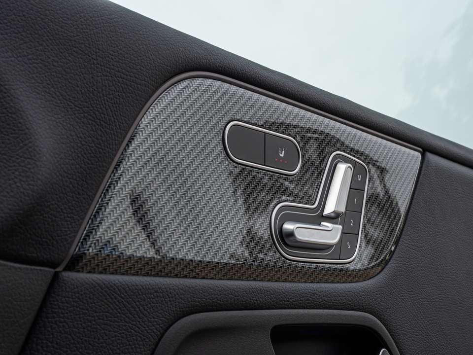 Mercedes-Benz GLB 35 AMG - Imagem 9