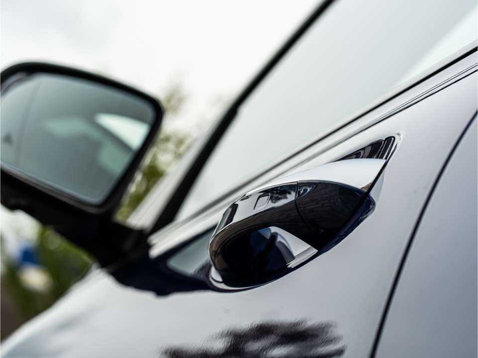 Mercedes-Benz GLB 35 AMG - Imagem 11