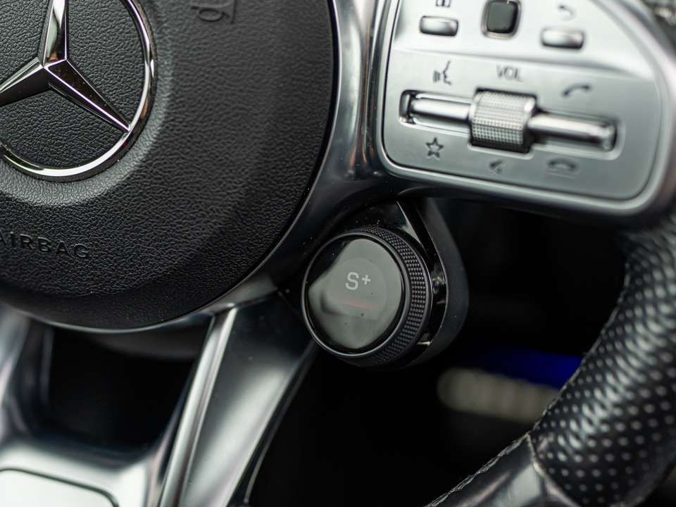 Mercedes-Benz GLB 35 AMG - Imagem 16