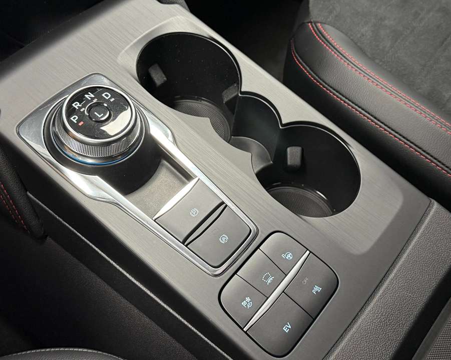 Ford Kuga - Imagem 7