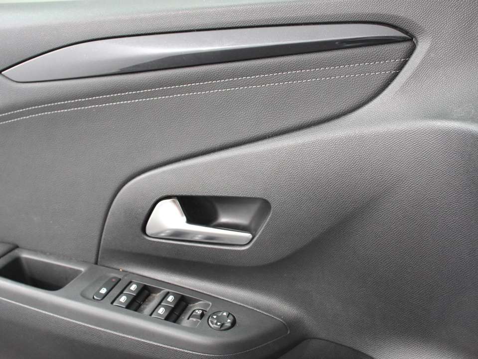 Opel Corsa - Imagem 12