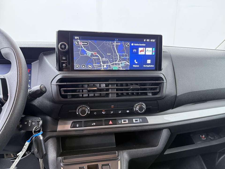 Opel Vivaro - Imagem 11