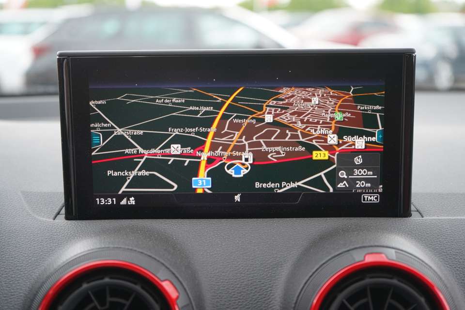 Audi SQ2 - Imagem 13
