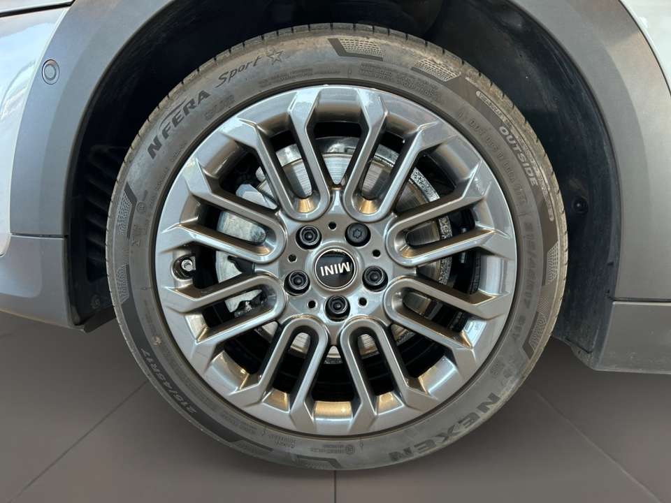 MINI Cooper C - Imagem 7