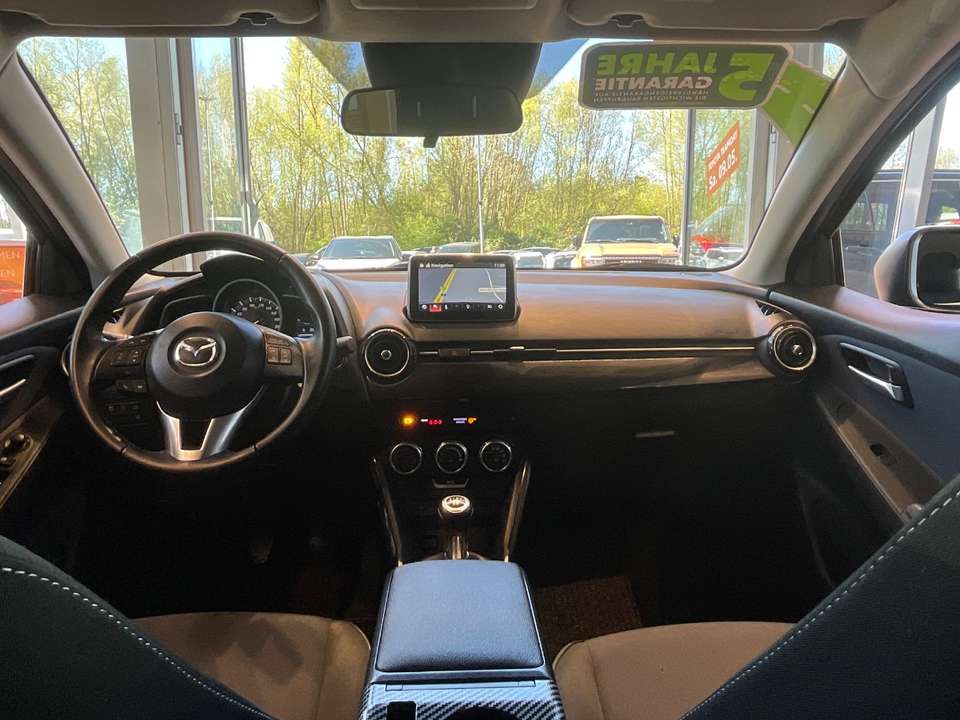 Mazda 2 - Imagem 11