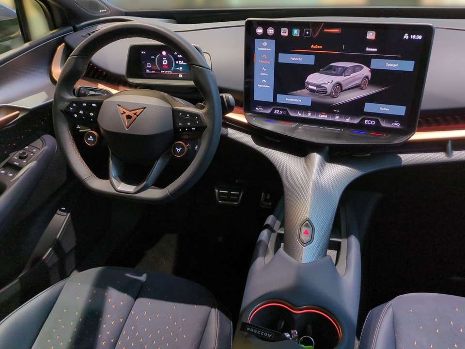 CUPRA Tavascan - Imagem 12