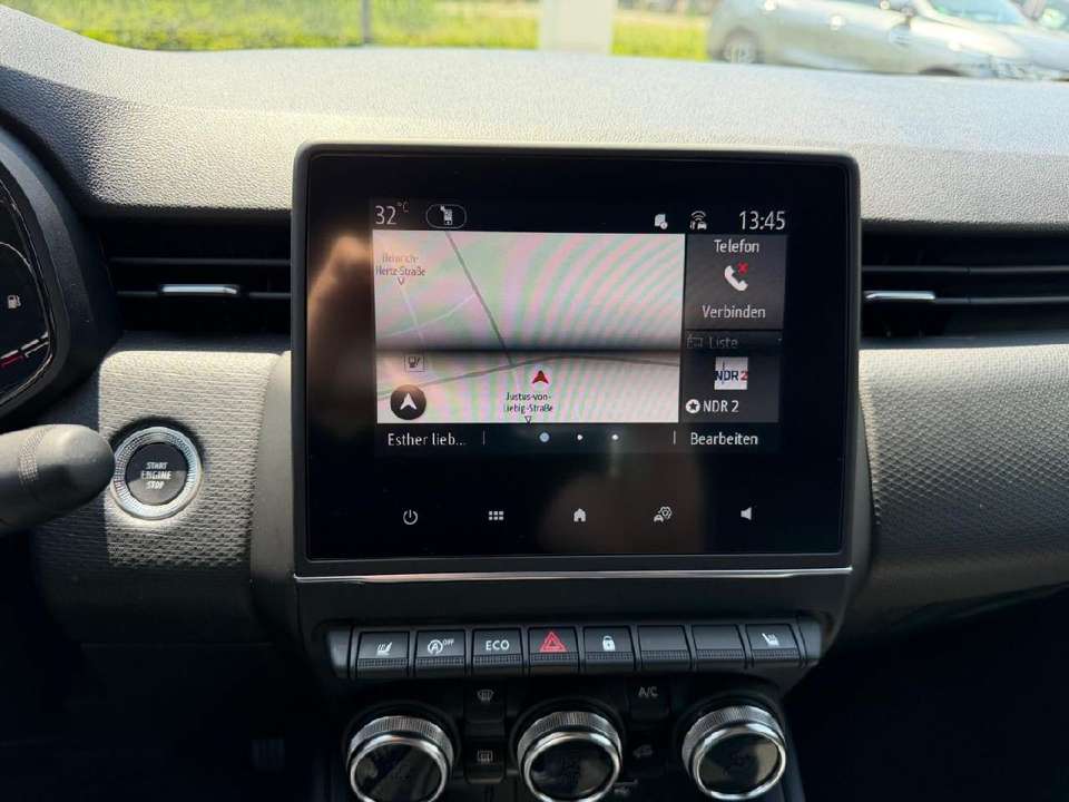 Renault Clio - Imagem 12