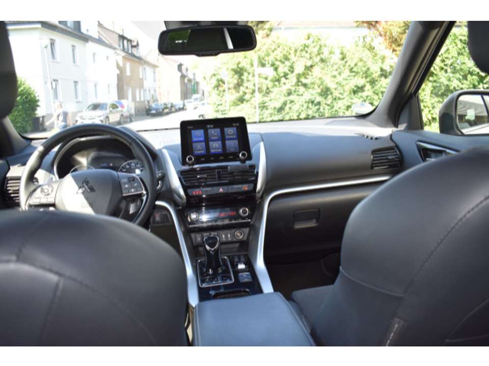 Mitsubishi Eclipse Cross - Imagem 13