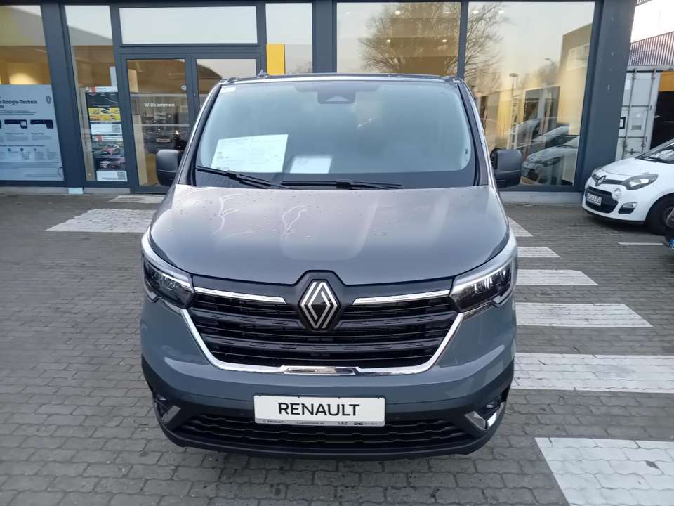 Renault Trafic - Imagem 2