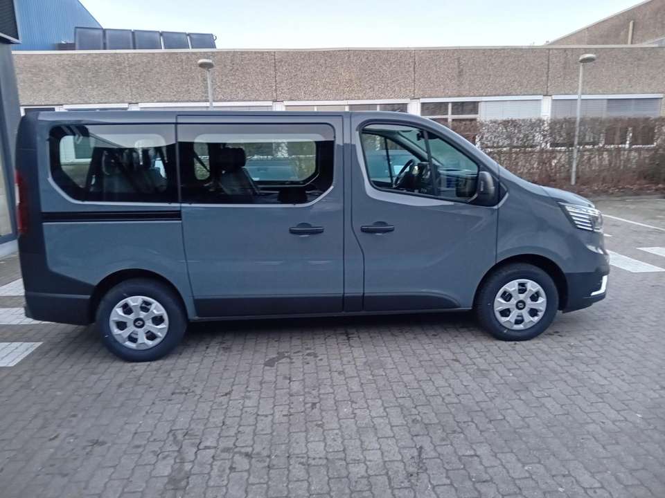 Renault Trafic - Imagem 4