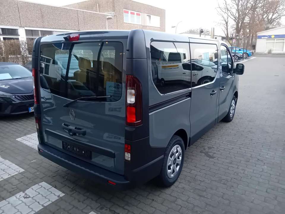 Renault Trafic - Imagem 5