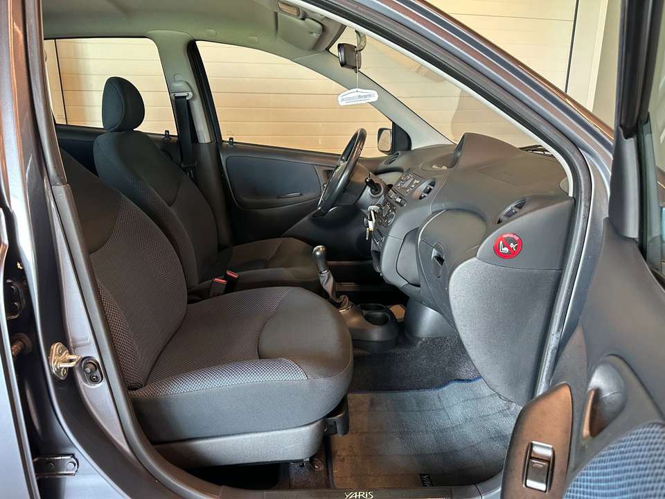 Toyota Yaris - Imagem 3