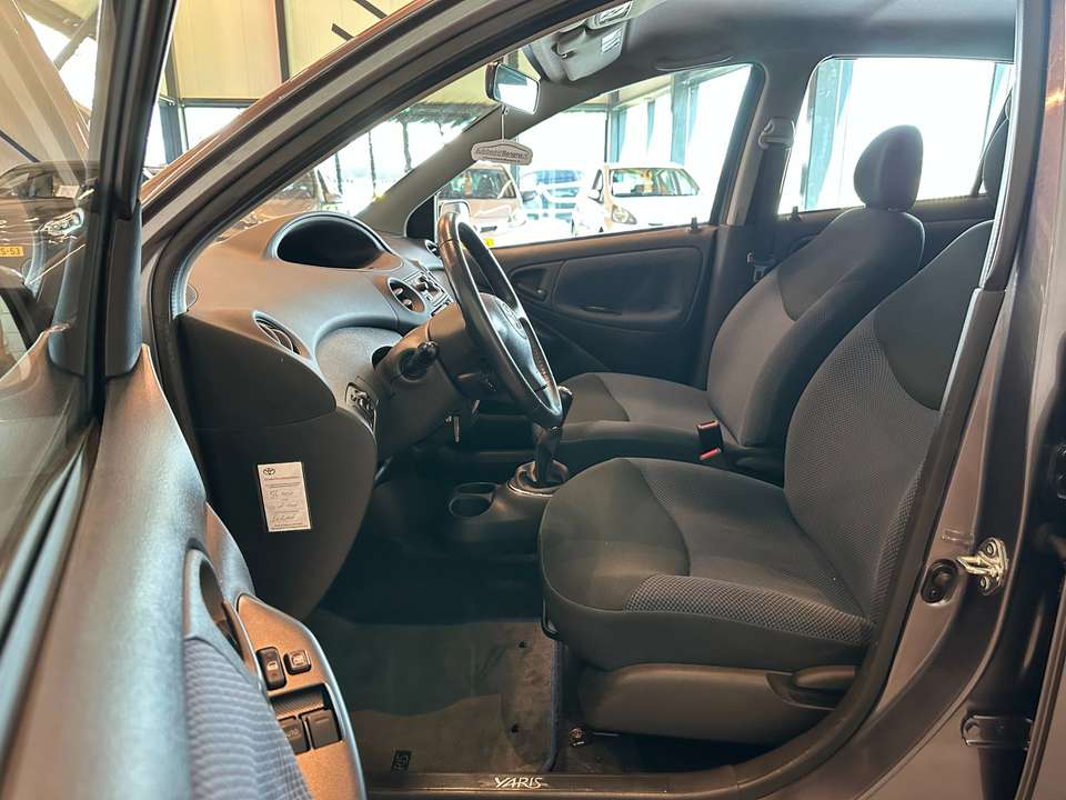 Toyota Yaris - Imagem 4
