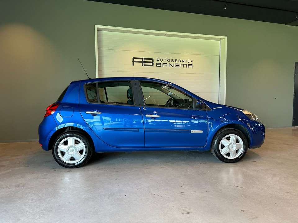 Renault Clio - Imagem 2