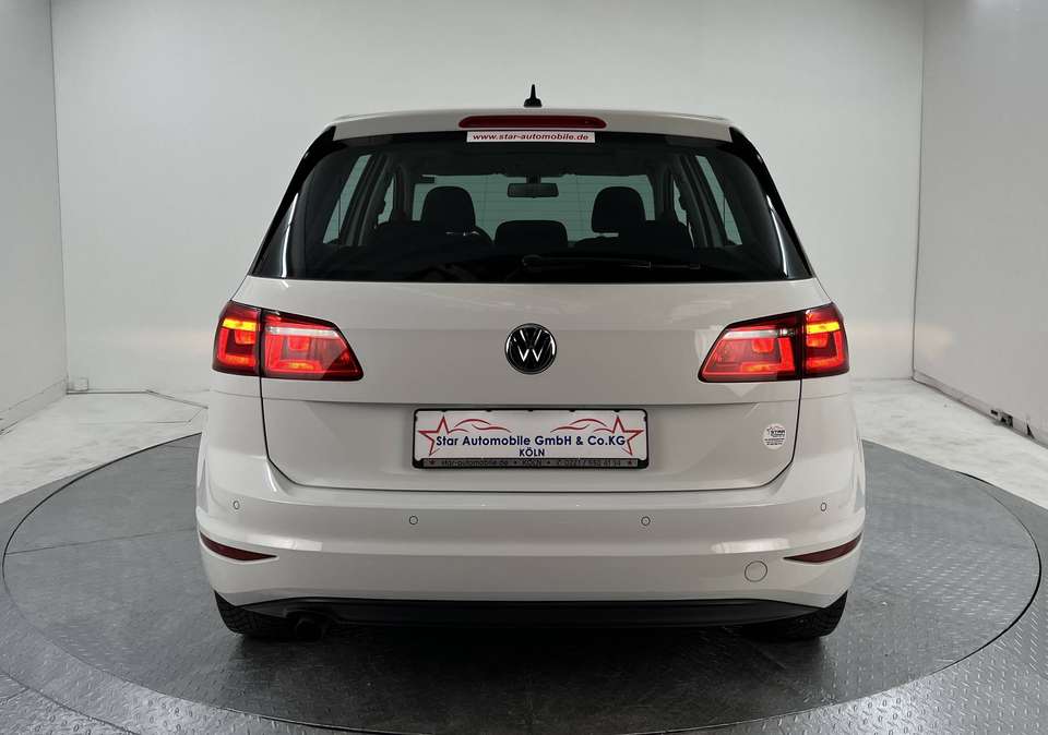 Volkswagen Golf Sportsvan - Imagem 8