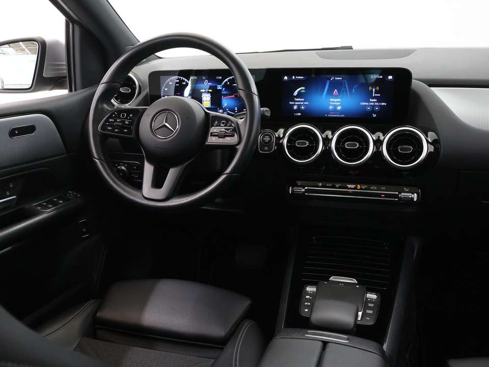 Mercedes-Benz B 180 - Imagem 9