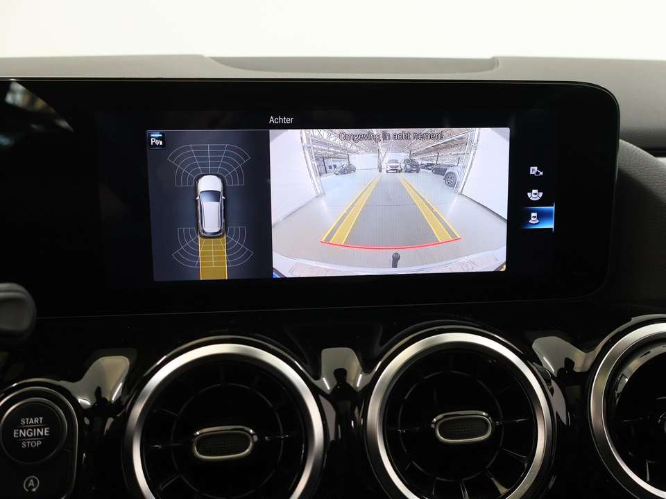 Mercedes-Benz B 180 - Imagem 14