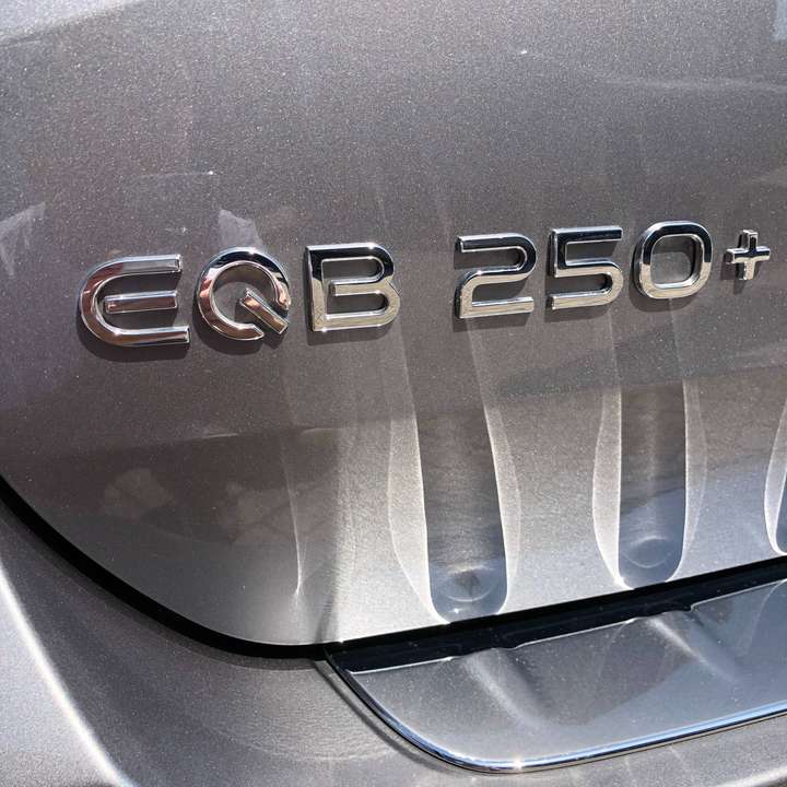 Mercedes-Benz EQB 250 - Imagem 5