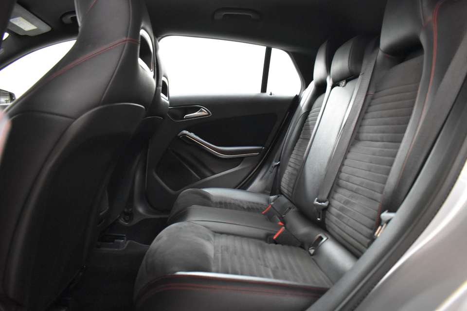 Mercedes-Benz CLA 200 - Imagem 9