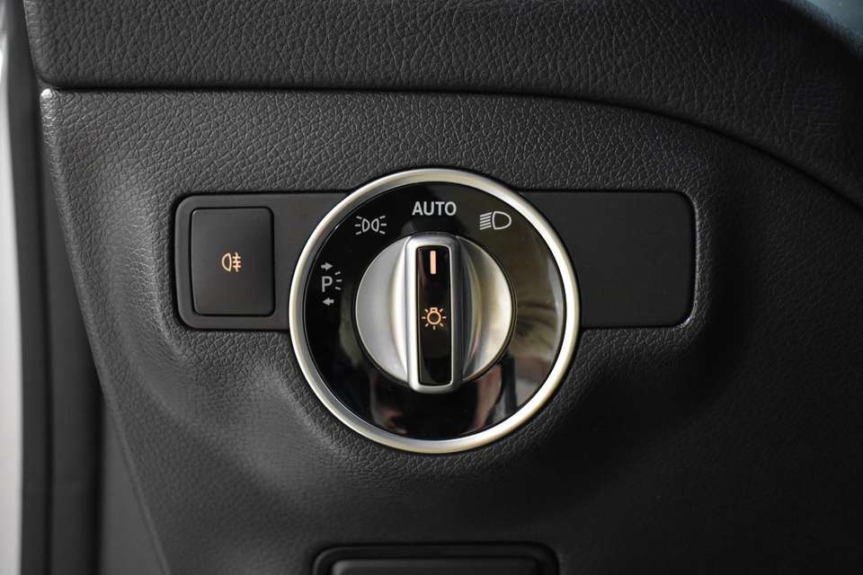 Mercedes-Benz CLA 200 - Imagem 15