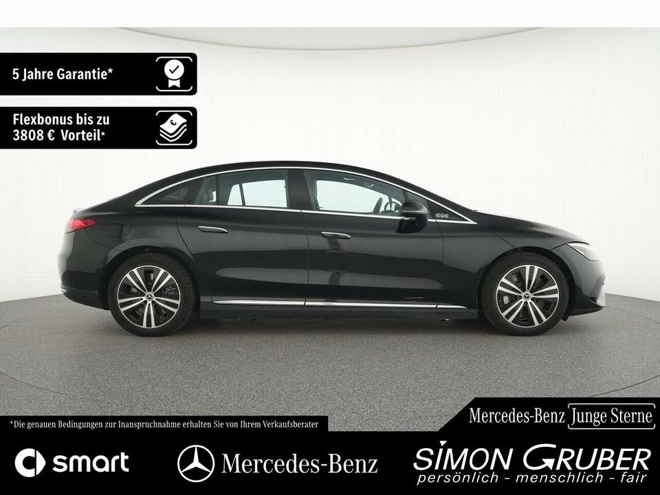 Mercedes-Benz EQE 350 - Imagem 8