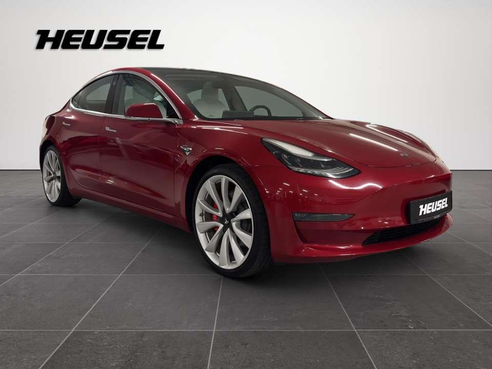 Tesla Model 3 - Imagem 3
