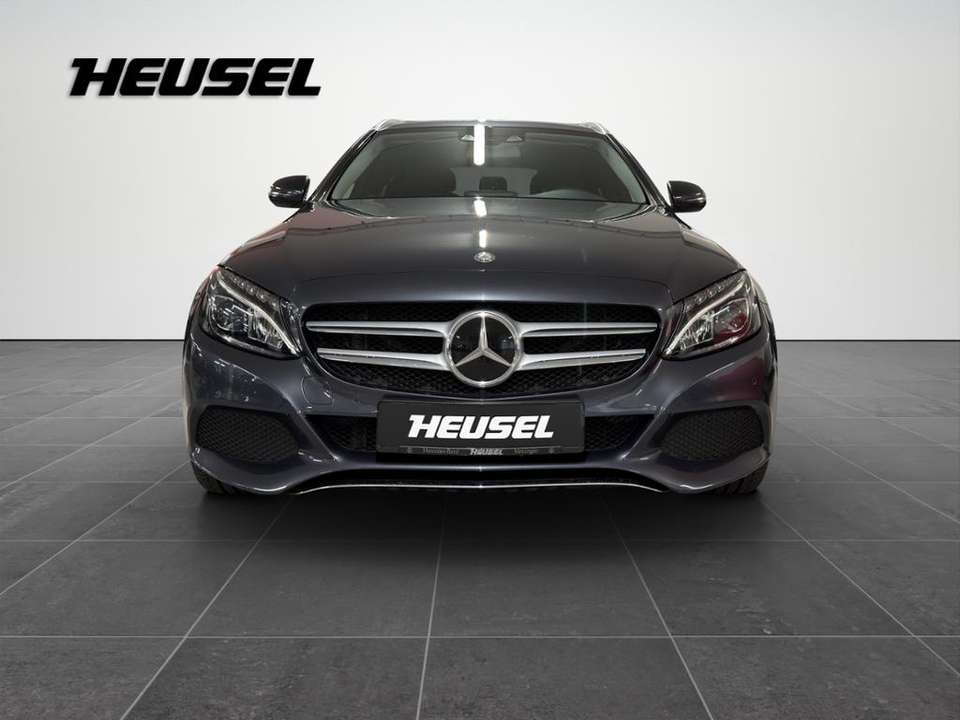 Mercedes-Benz C 250 - Imagem 2