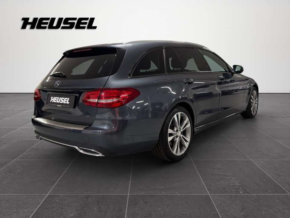 Mercedes-Benz C 250 - Imagem 5