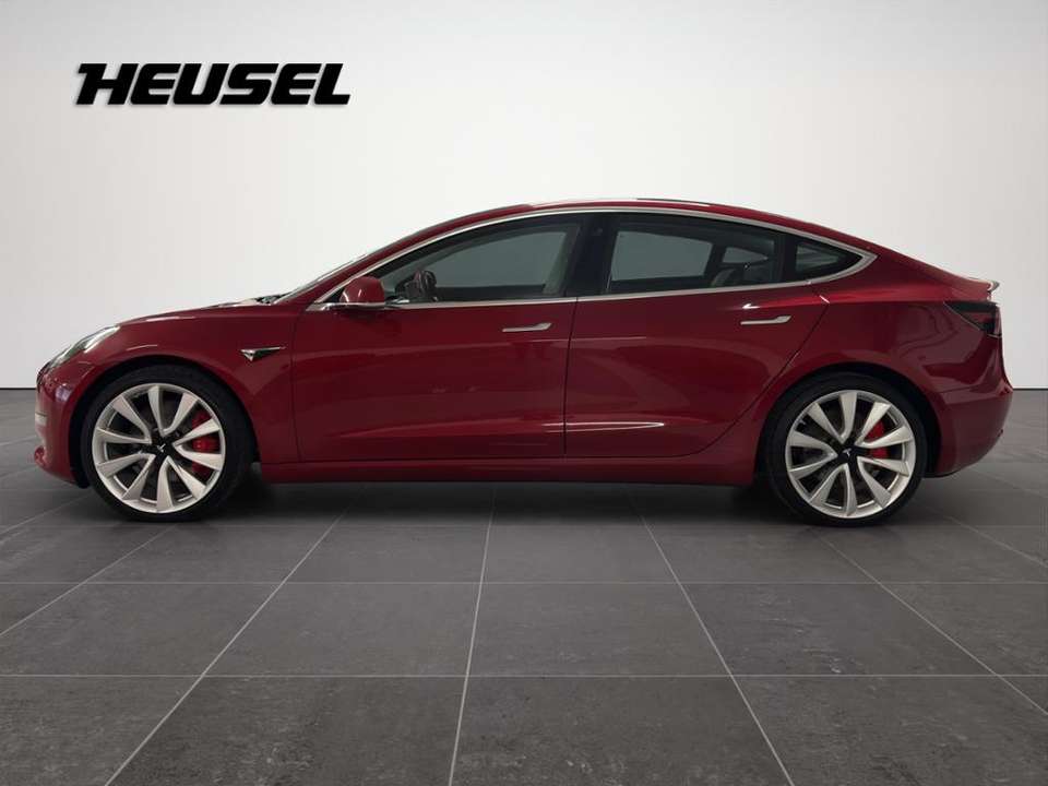 Tesla Model 3 - Imagem 8