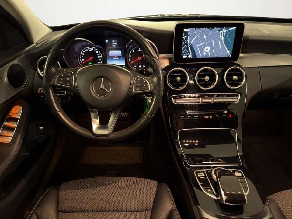 Mercedes-Benz C 250 - Imagem 11