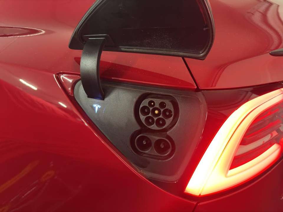Tesla Model 3 - Imagem 17