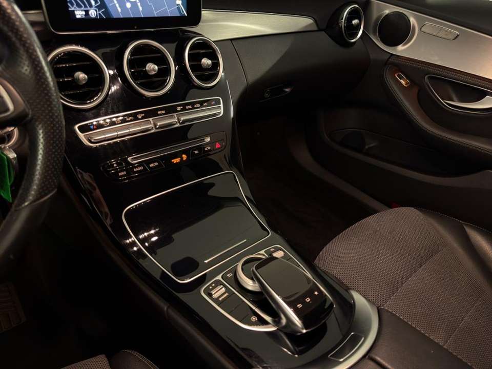 Mercedes-Benz C 250 - Imagem 15