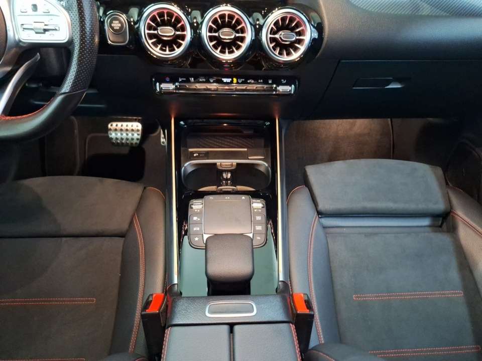 Mercedes-Benz GLA 250 - Imagem 15