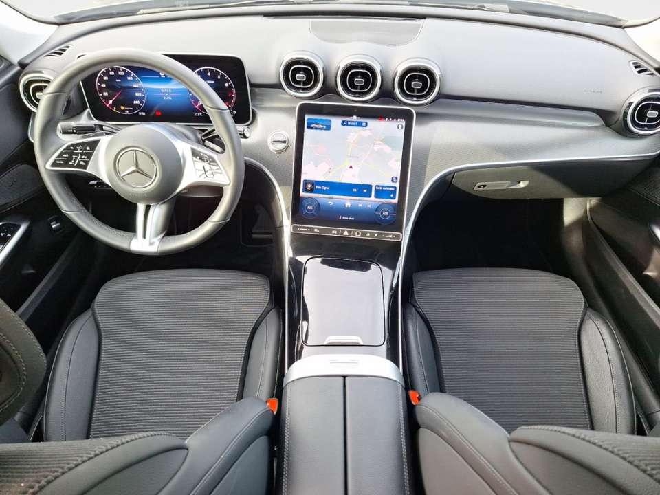 Mercedes-Benz C 180 - Imagem 12