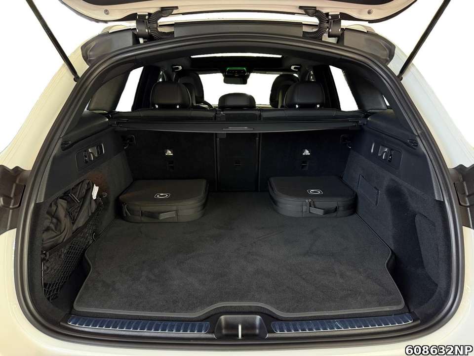 Mercedes-Benz GLC 300 - Imagem 6