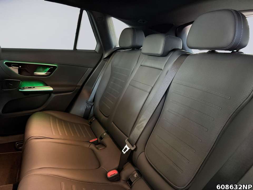 Mercedes-Benz GLC 300 - Imagem 8