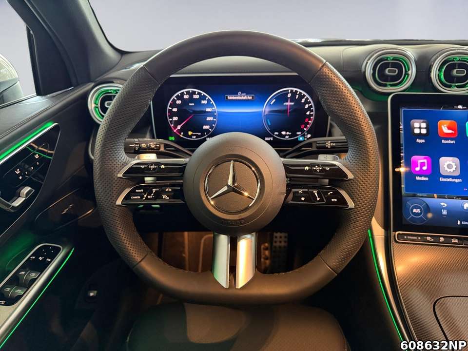 Mercedes-Benz GLC 300 - Imagem 11