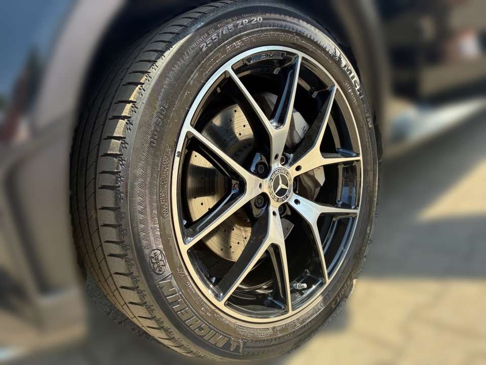 Mercedes-Benz GLC 220 - Imagem 3
