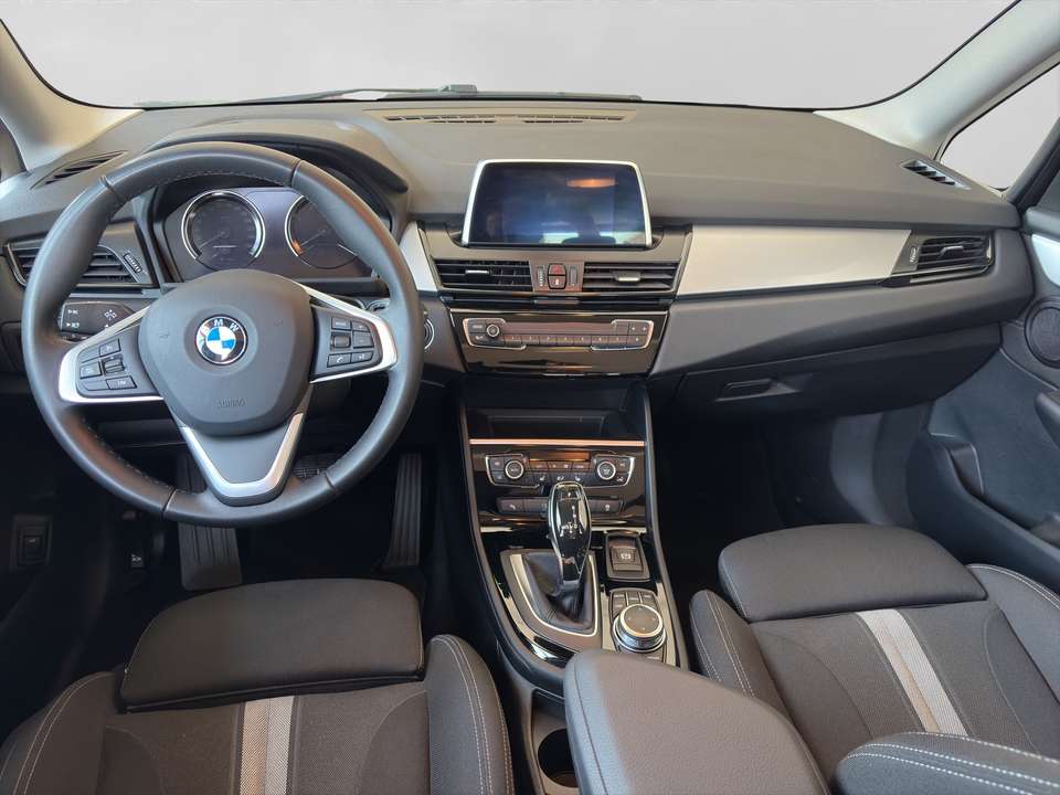 BMW 218 - Imagem 10