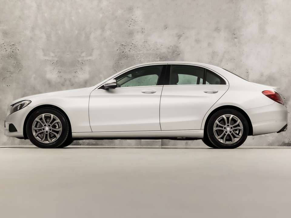 Mercedes-Benz C 180 - Imagem 2