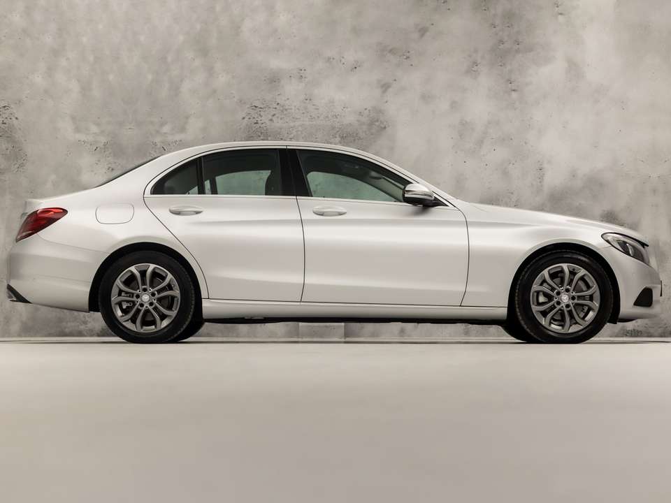 Mercedes-Benz C 180 - Imagem 4