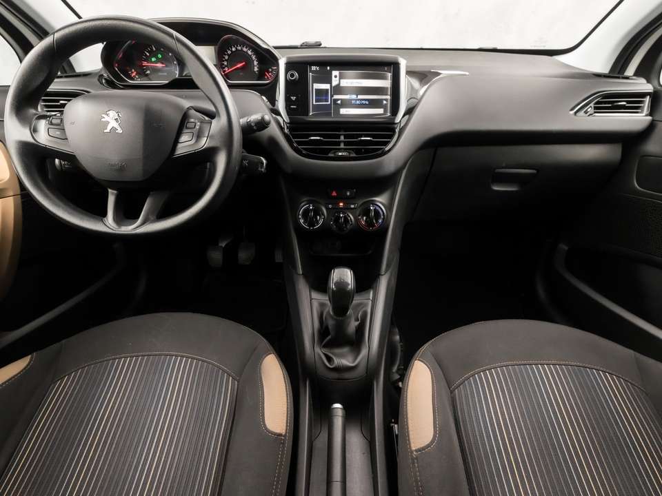 Peugeot 208 - Imagem 6