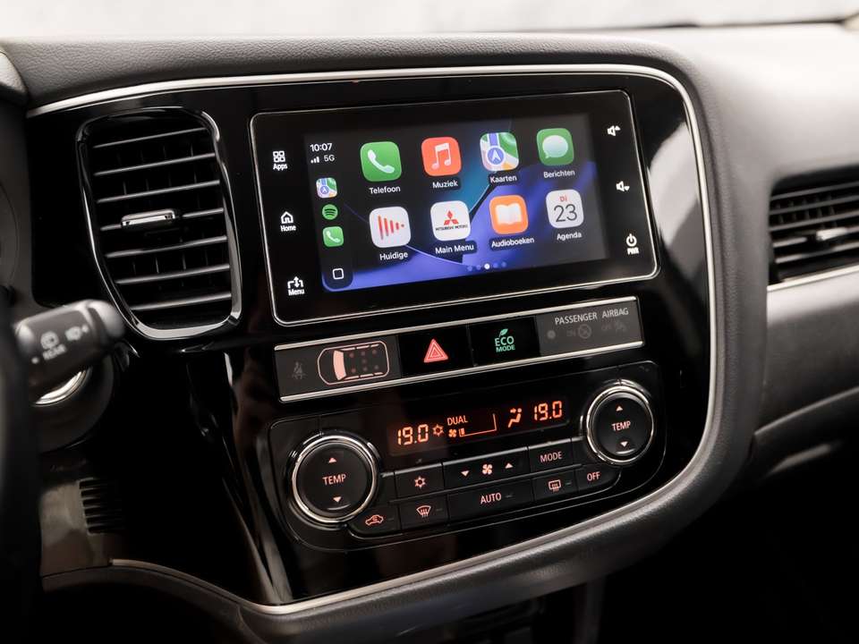 Mitsubishi Outlander - Imagem 8