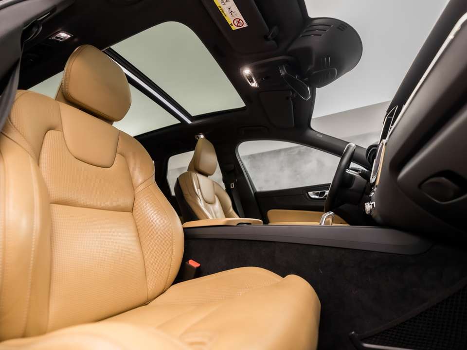 Volvo XC60 - Imagem 8