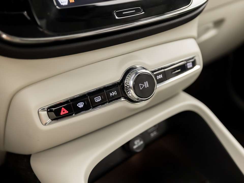 Volvo XC40 - Imagem 11