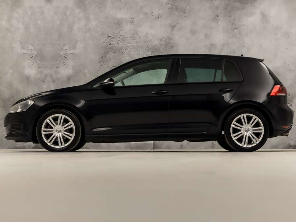 Volkswagen Golf - Imagem 2