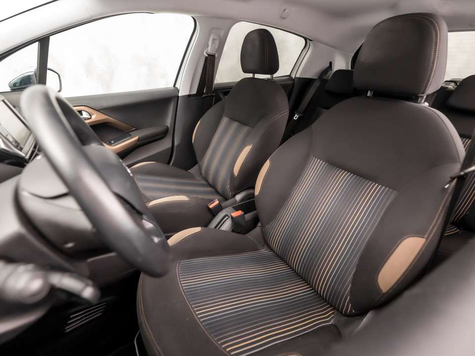 Peugeot 208 - Imagem 12
